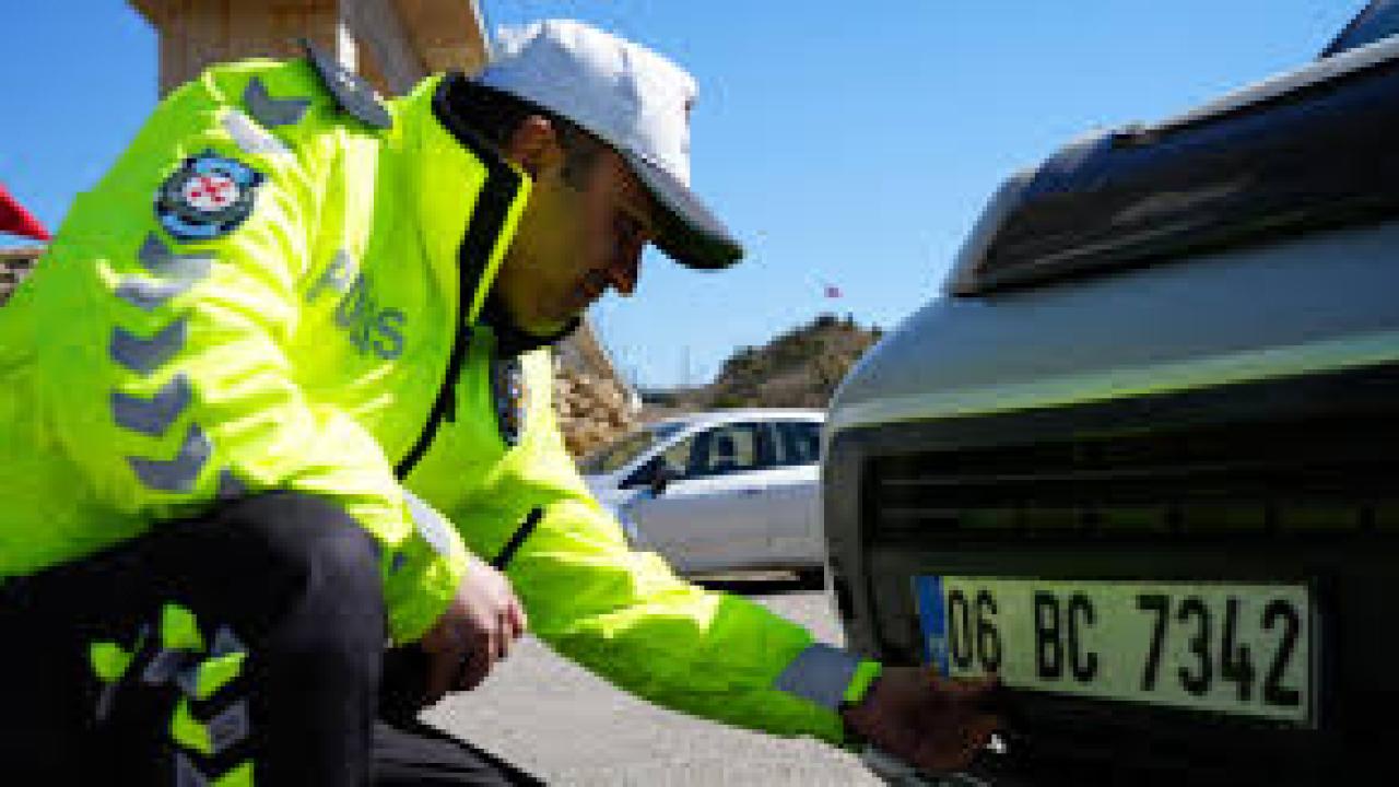 APP plakalarla ilgili uygulanan cezalar silinecek