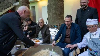 Başkan Eşki Makedonya göçmenlerinin iftar sofrasında