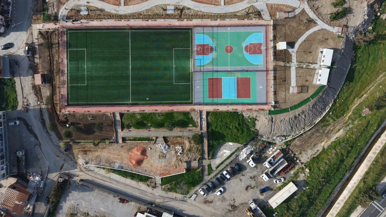 Bayraklı’da Ferdi Zeyrek Spor Kompleksi’nde Çalışmalar Sona Yaklaştı