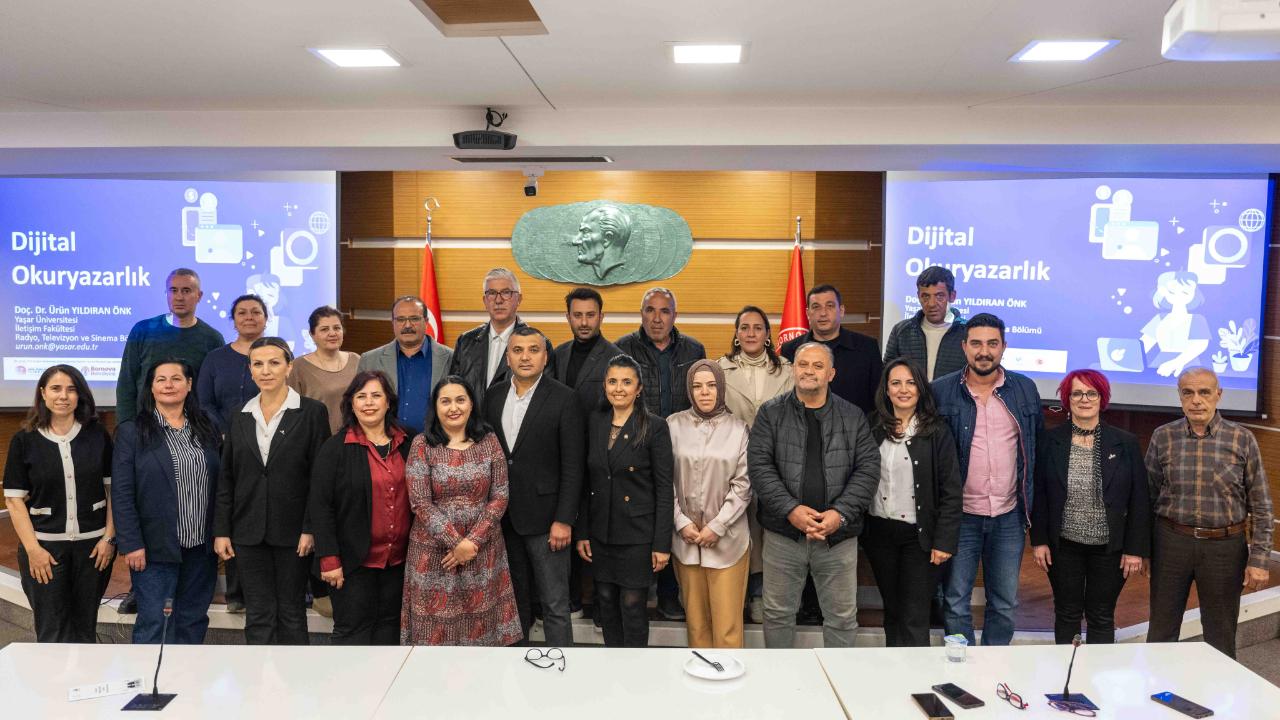 Bornova Muhtarlar Akademisi tamamlandı