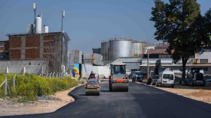 Bornova’da yol çalışmaları hız kesmiyor