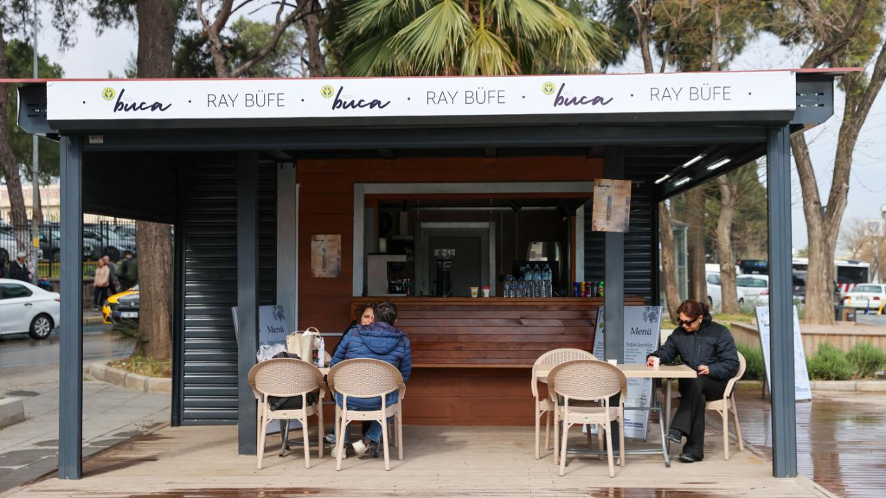 Buca Belediyesi cep dostu büfelerini hizmete açtı