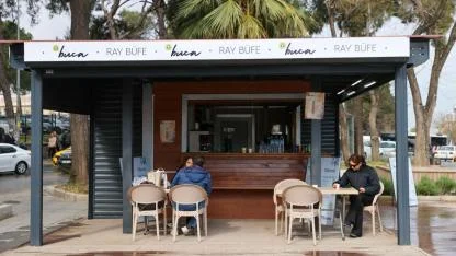 Buca Belediyesi cep dostu büfelerini hizmete açtı