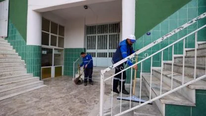 Buca’daki ibadethanelerde bayram temizliği seferberliği