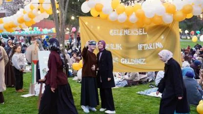 Ege Üniversitesi ailesi oruçlarını gönül sofrasında açtı