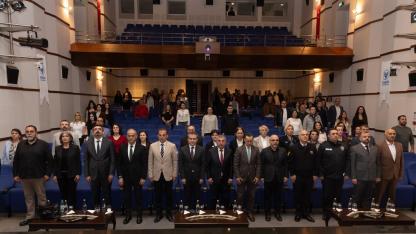 Geleceği tehdit eden üçgen: Madde, kumar, dijital