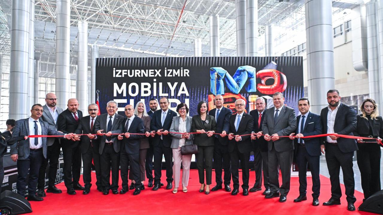 İZFURNEX 2026 - İzmir Mobilya Fuarı kapılarını açtı