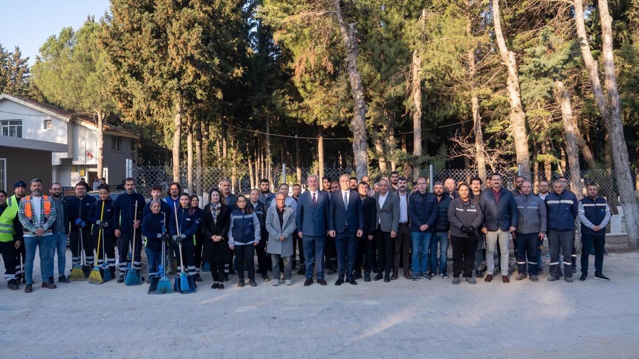 İzmir’de mezarlıklar doldu