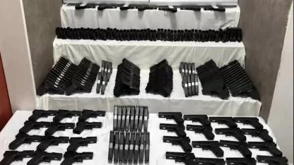 İzmir'de silah ve uyuşturucu operasyonu