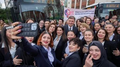 İzmir’in kadınlarıyla tam yol ileri