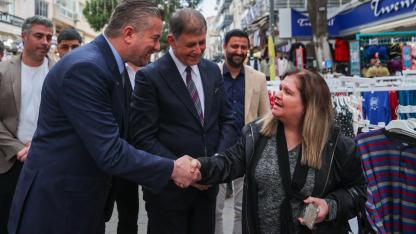 İzmir’in zirvesi Buca’daki iftar sofrasında buluştu