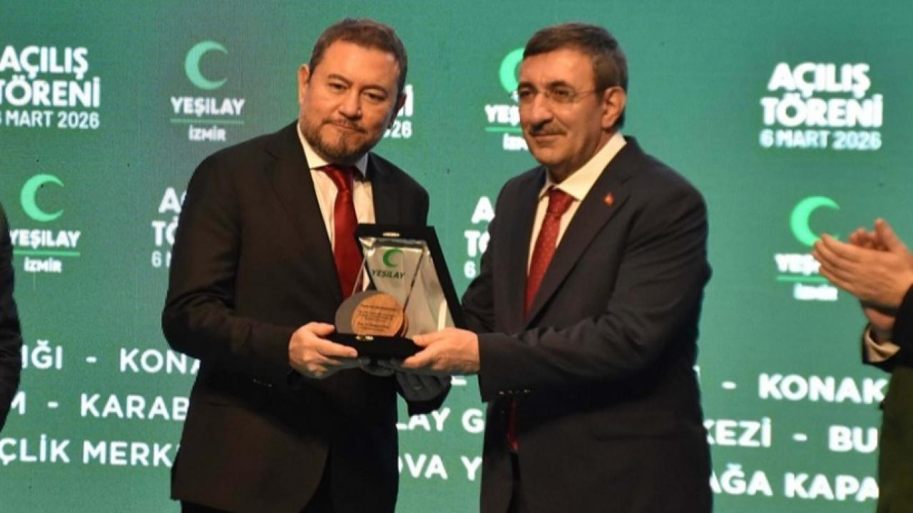 İzmirli İş İnsanına bir ödül de Cevdet Yılmaz'dan