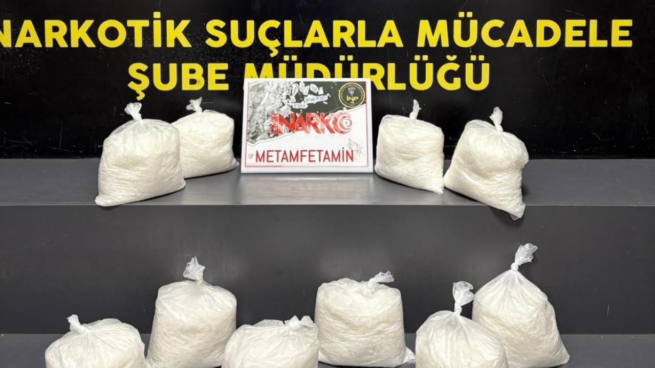 Kargo gönderisinde kilolarca uyuşturucu ele geçirildi