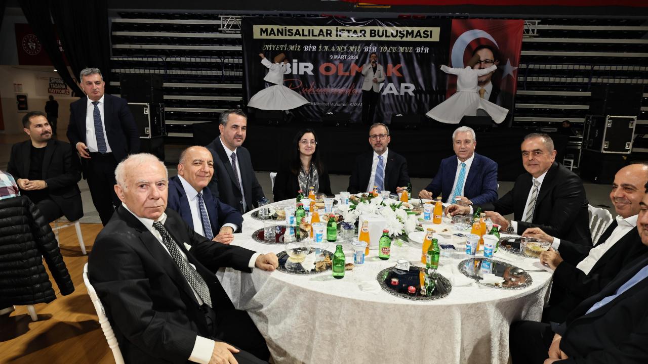 Kasapoğlu, Manisalılarla iftar sofrasında buluştu