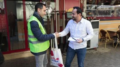 Konak’ta sıfır atık için esnafla iş birliği