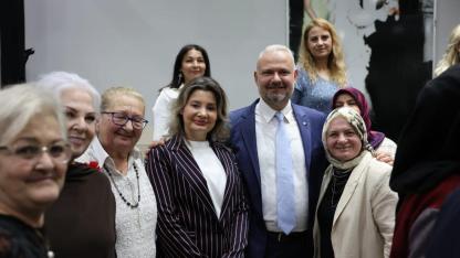 Menemen'de 8 Mart coşkusu yaşandı