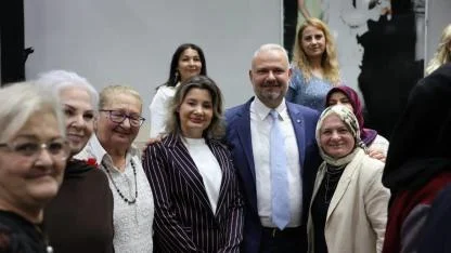 Menemen'de 8 Mart coşkusu yaşandı