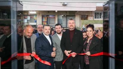 Başkan Duman, Buca Yardımlaşma Derneği'nin açılışını yaptı