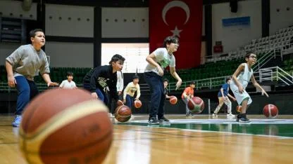 Potada gelecek var: Bornova’da çocuklar sporla büyüyor