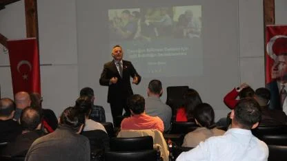 Selçuk'ta babalara "Babalık" semineri