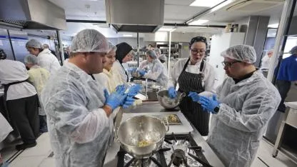 Temiz kalpli şeflerden down sendromuna ‘tatlı’ farkındalık