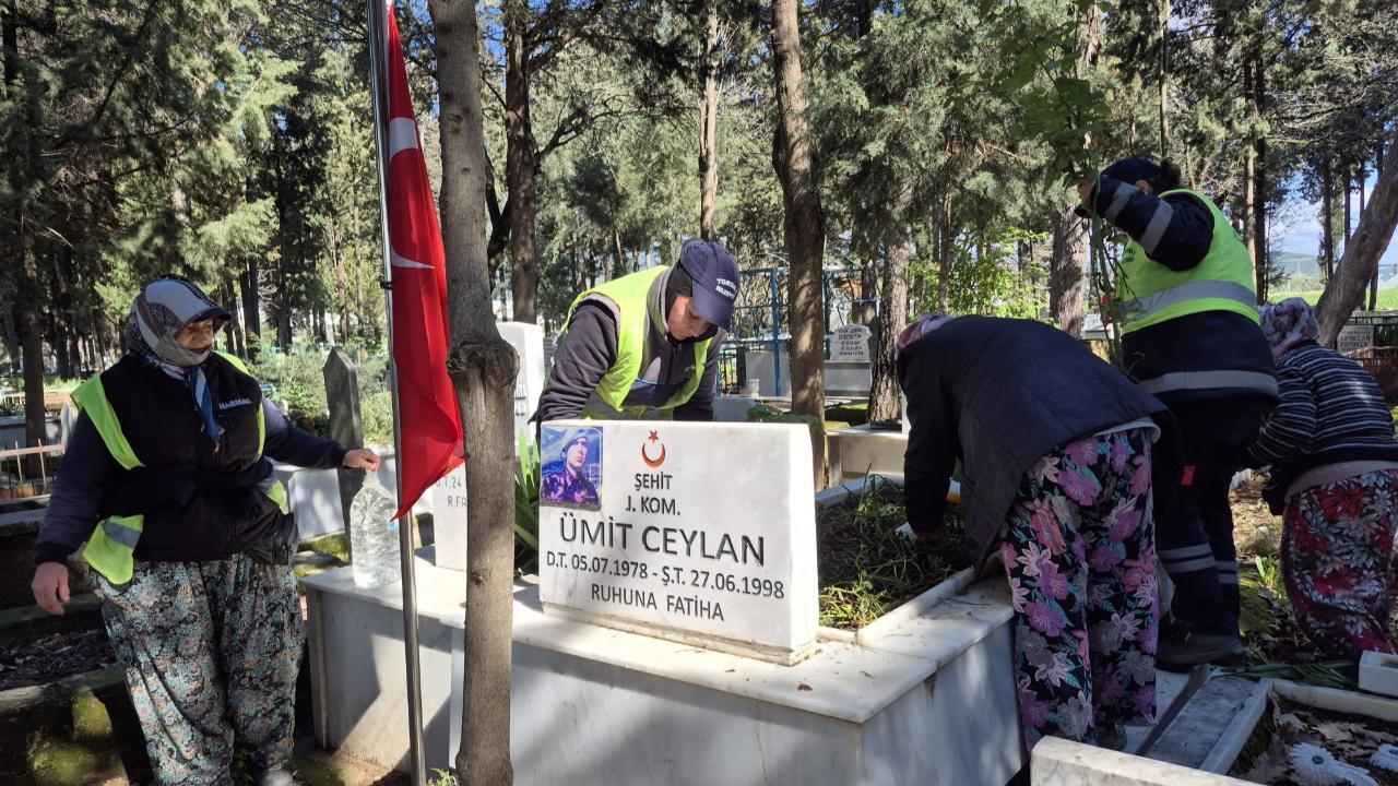 Torbalı Belediyesi’nden Şehit Kabirlerine Vefa Dokunuşu