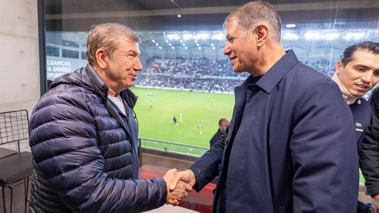 Türk futbolunun efsanesinden Başkan Tugay’a teşekkür