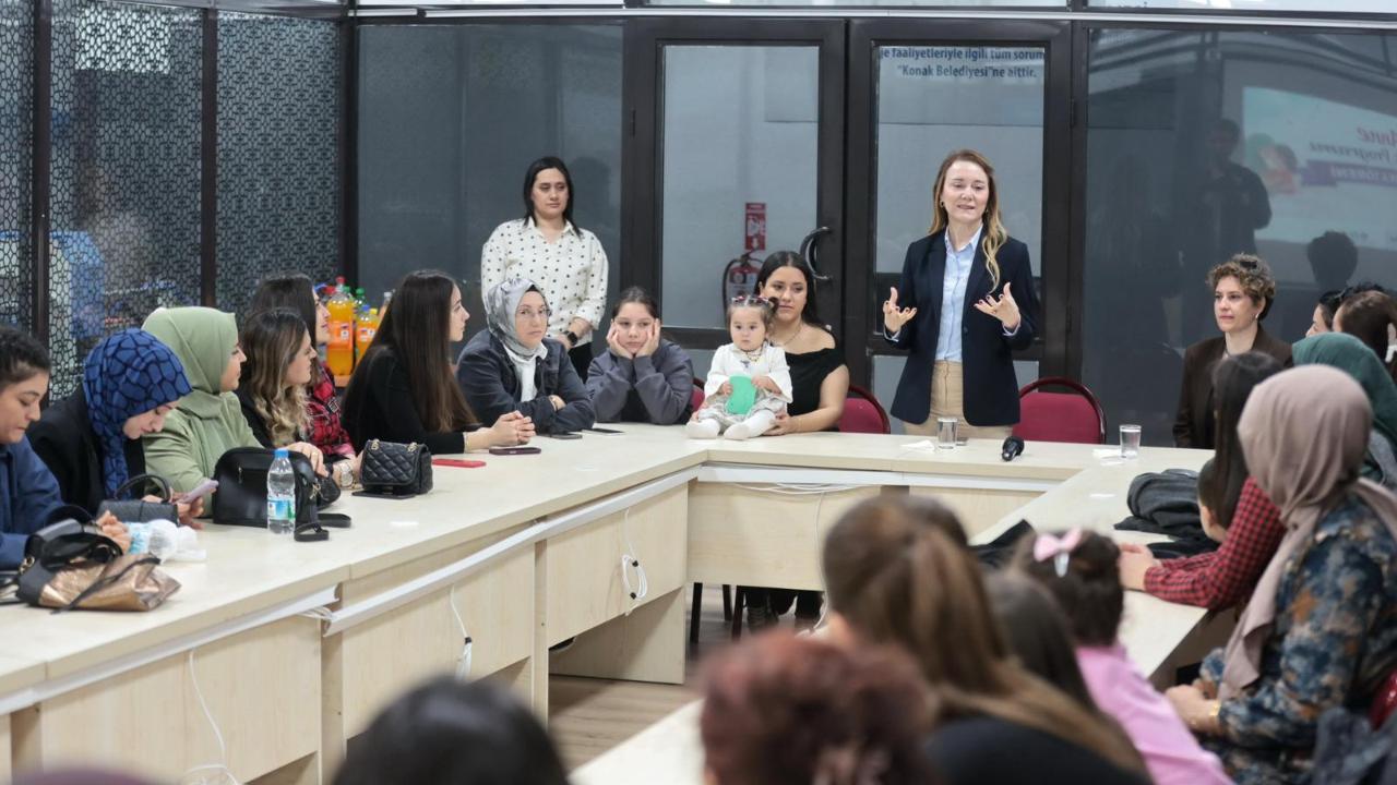 Anne Destek Programı mezunları sertifikalarını aldı