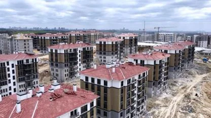 Bakan Kurum, Sazlıbosna’daki ‘İlk Evim’ Projesi’ konutlarını paylaştı