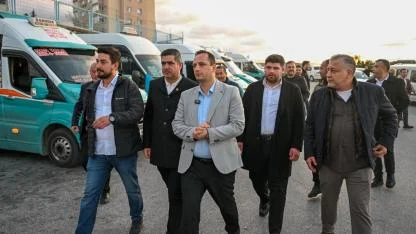 Başkan Eşki minibüsçülerle kahvaltıda buluştu