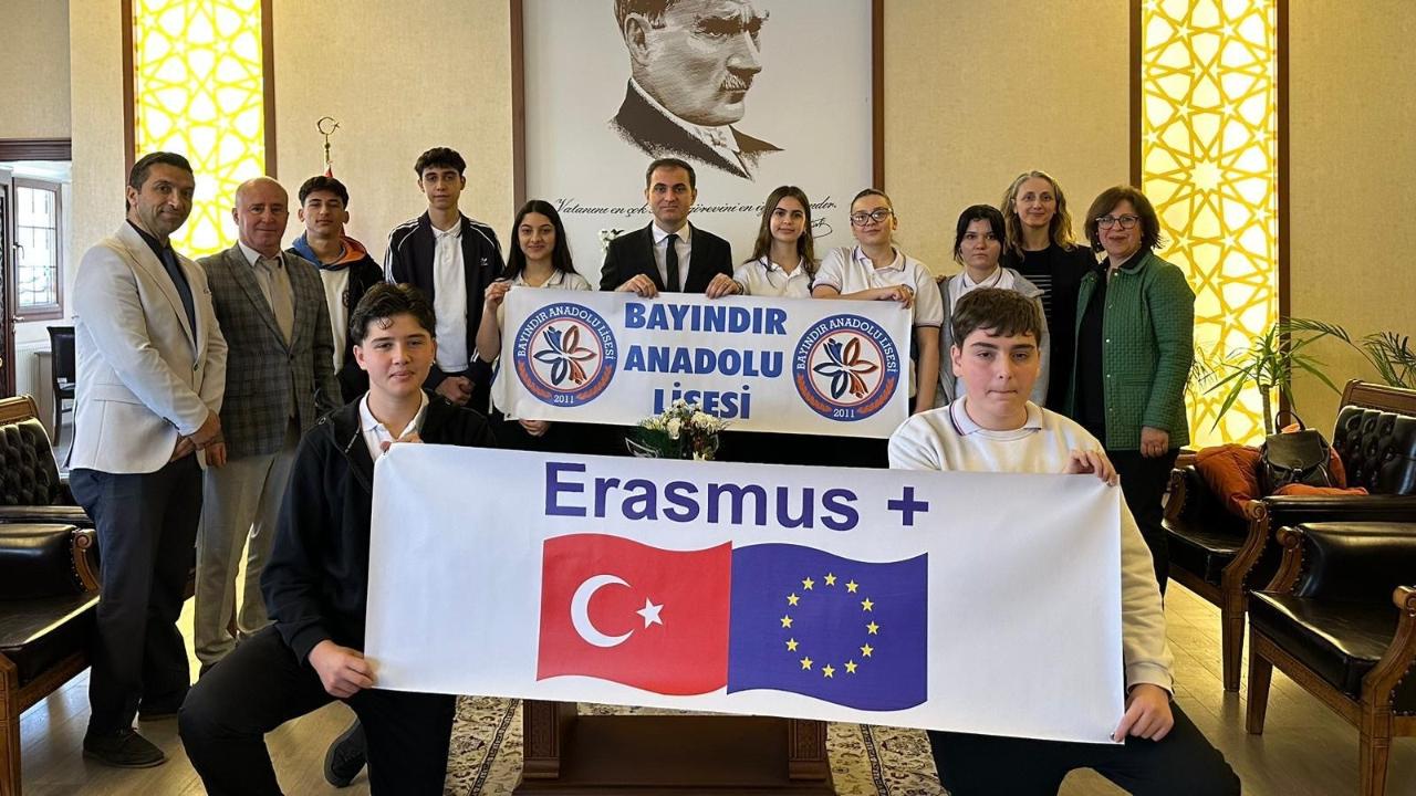 Bayındır Anadolu Lisesi öğrencilerinden anlamlı ziyaret