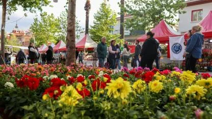 Bayındır'da 27. Uluslararası Çiçek Festivali