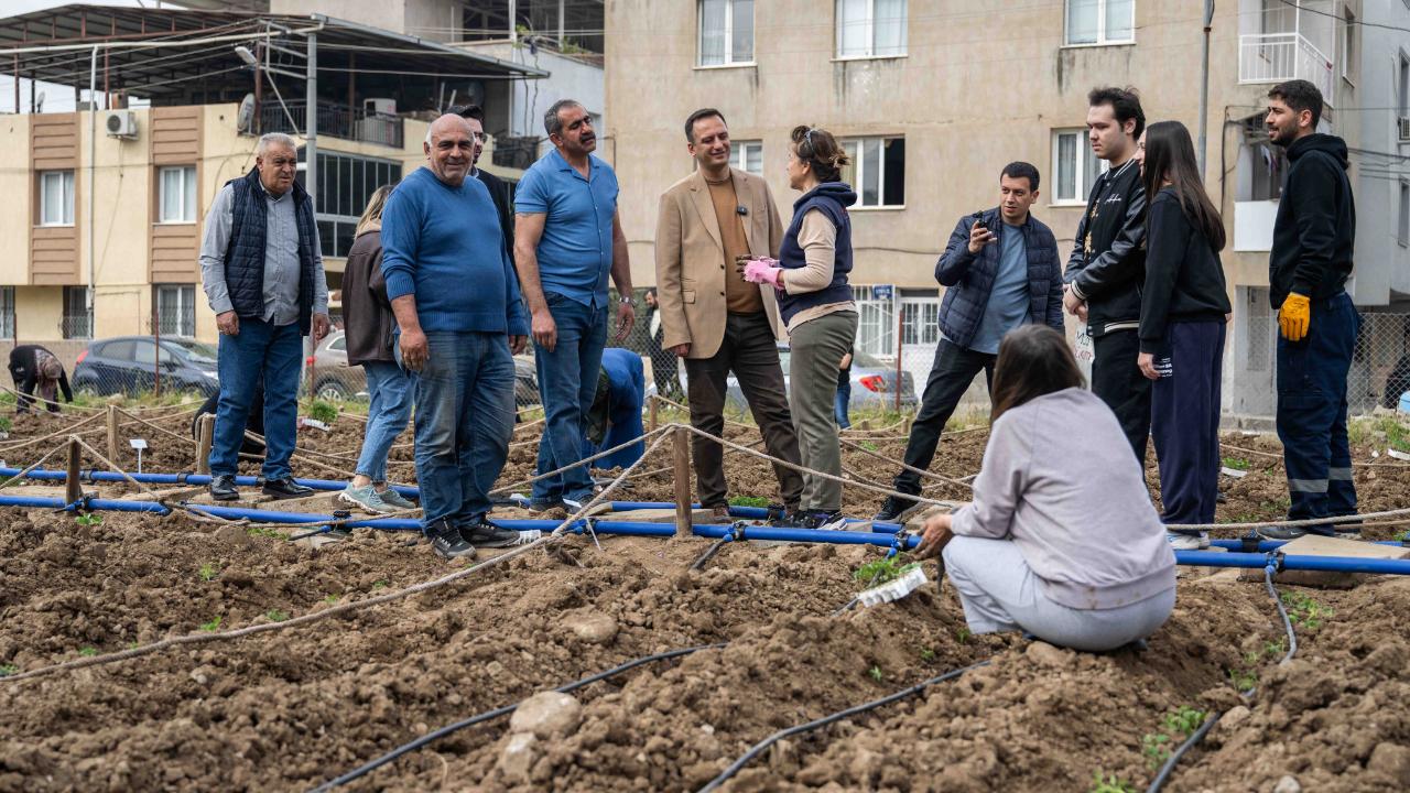 Bornova’da umut toprakla büyüyor