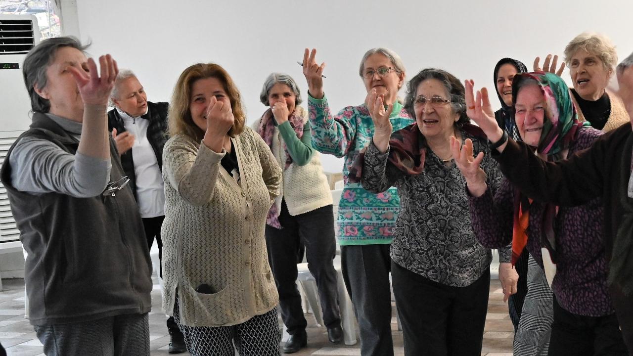 Bornova’da yaratıcı drama ile hayata yeniden katılım