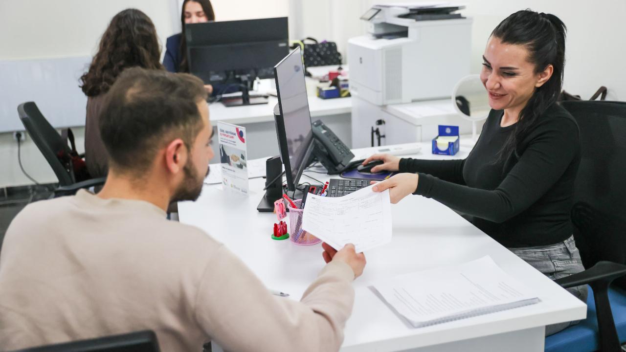 Buca Belediyesi 2 bin 585 kişiyi iş sahibi yaptı