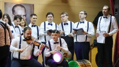 Buca’da notalar farkındalık için yükseldi