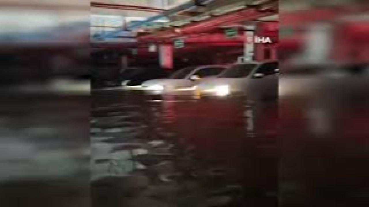 Çin’i sel vurdu, araçlar sular altında kaldı