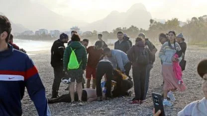 Dünyaca ünlü sahilde can pazarı