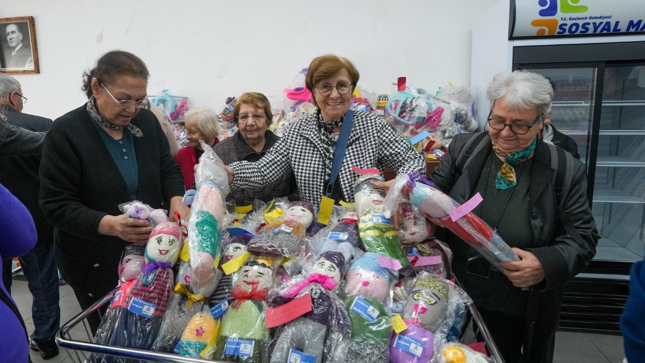 Gaziemir’in çınarlarından fidanlara 23 Nisan armağanı