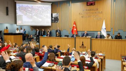 İzmir Büyükşehir Meclisi'nde CHP'de görev değişimi!