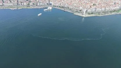 İzmir Körfezi’nde yine kirlilik tespit edildi