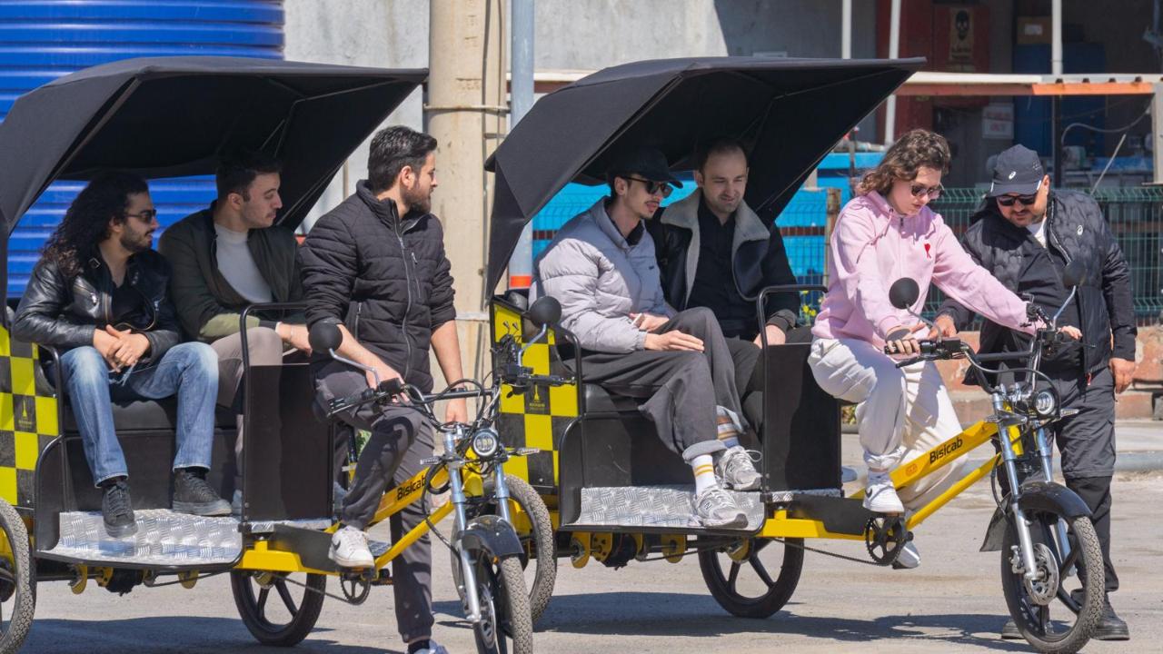 İzmir'de Bisicab dönemi başlıyor