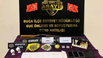 İzmir'de uyuşturucu operasyonunda 5 şüpheli yakalandı