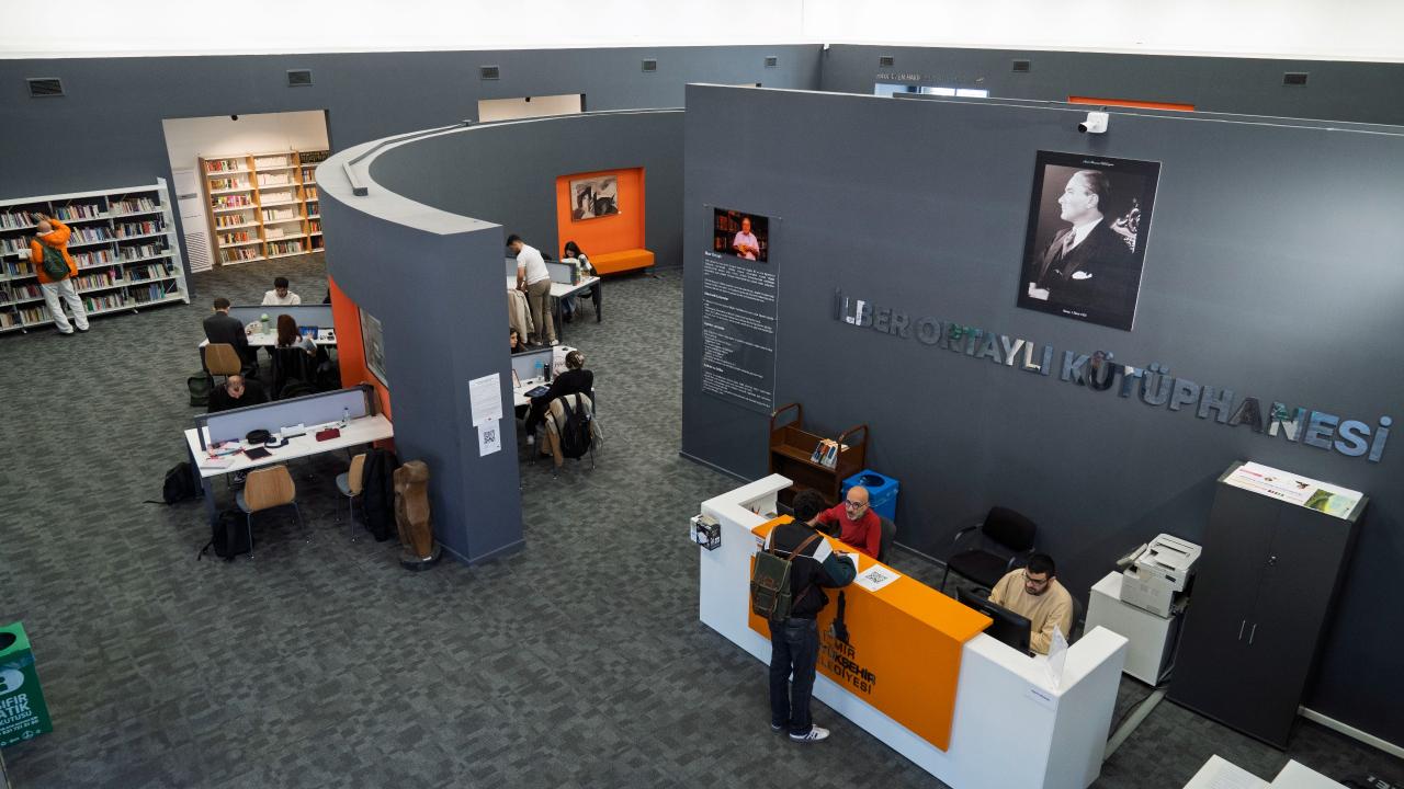 İzmir’in kütüphaneleri gençlere “iyi geldi”