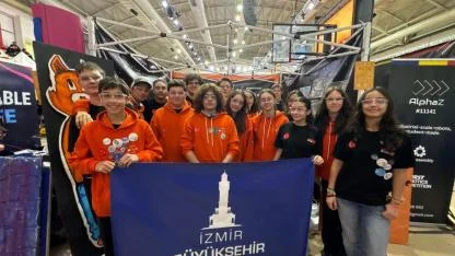 İzmirli gençlerden uluslararası arenada teknoloji zaferi