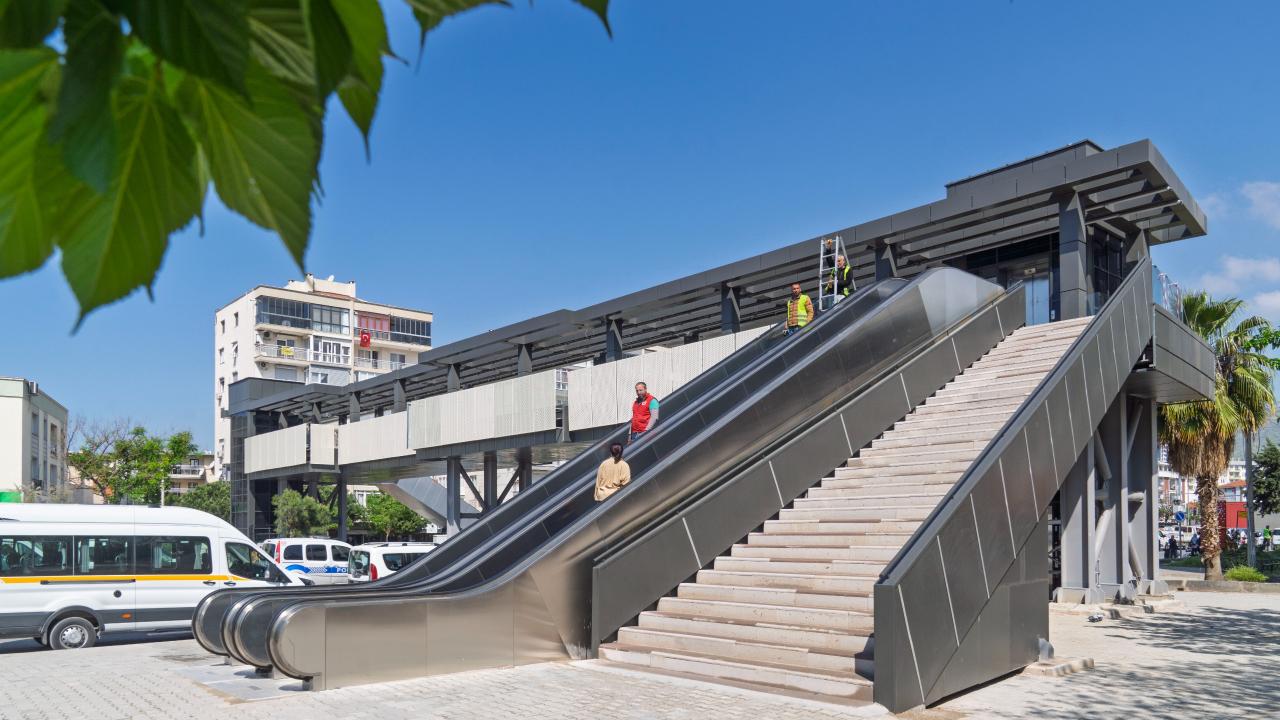 Karşıyaka ile Bayraklı arasında güvenli geçiş