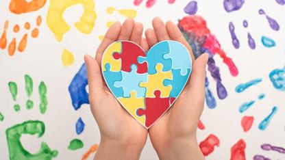 Otizm farkındalık yürüyüşü Çeşme’de düzenleniyor