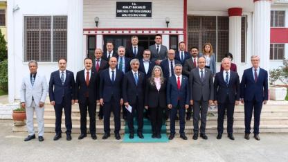 TBMM alt komisyonu İzmir'deki cezaevlerini inceledi