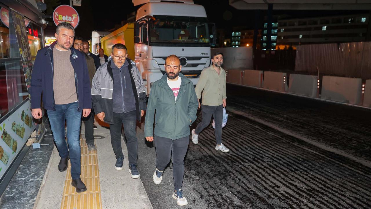 Başkan Görkem Duman’ın gece mesaisi