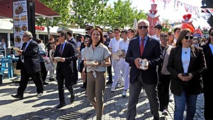 Çeşme'de 3. Kitap Takas Şenliği